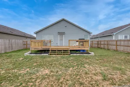 New construction Single-Family house 324 Alta Vista Ter, Seguin, TX 78155 plan Nettleton - image