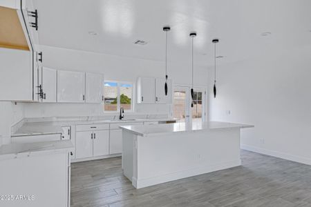 New construction Single-Family house 10934 W Guaymas Dr, Arizona City, AZ 85123 null- photo 12 12