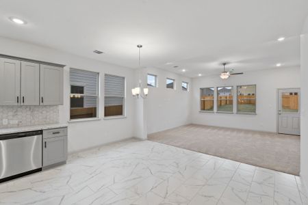 New construction Single-Family house 108 Landry Cv, Georgetown, TX 78628 plan Trenton 2885 S - image 16