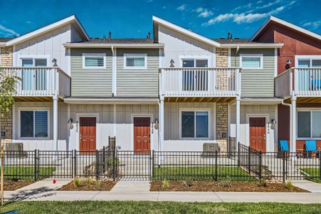 New construction Townhouse house 2869 Bear Springs Cir, Longmont, CO 80503 plan Ridgeline - Townhomes - image