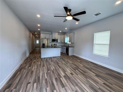 New construction Single-Family house 729 E Sears St, Denison, TX 75021 null- photo 3 3