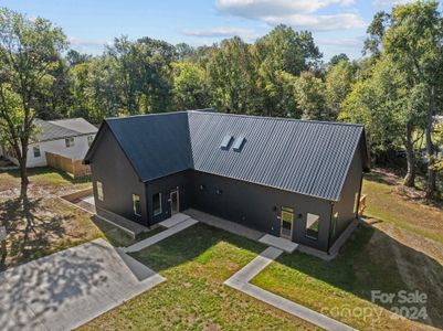 New construction Duplex house 122 Laura Road, Unit A & B, Mooresville, NC 28117 - photo 0