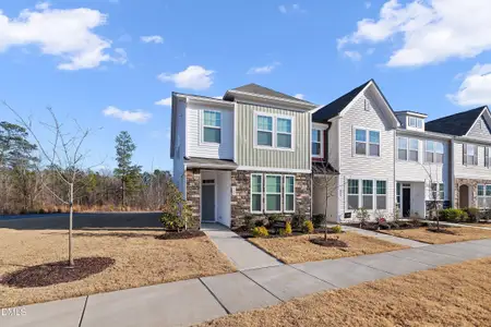 New construction Townhouse house 389 Channel Drop Dr, Clayton, NC 27520 - image