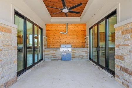 New construction Single-Family house 12 Crocket Valley Ct, Strawn, TX 76475 - image 20