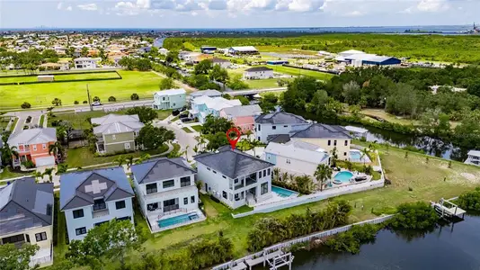 New construction Single-Family house 6526 Simone Shores Cir, Apollo Beach, FL 33572 - image 2