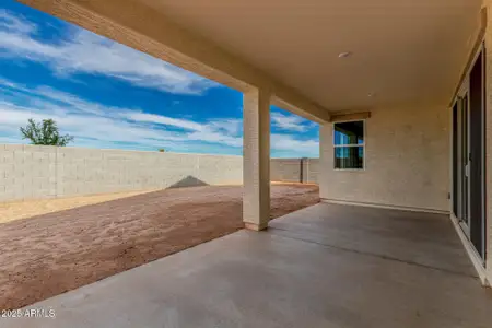 New construction Single-Family house 1285 E Ridgerock Lp, Casa Grande, AZ 85122 - image 3