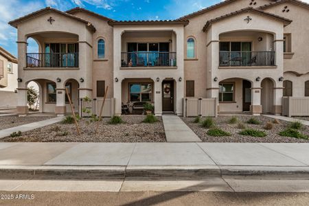 New construction Townhouse house 4134 E Pinto Dr, Gilbert, AZ 85296 - photo 0