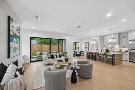 New construction Single-Family house 1031 W 43Rd St, Houston, TX 77018 - image 12