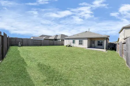 New construction Single-Family house 19834 Capri Shores Ln, Hockley, TX 77447 - image