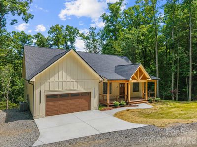 New construction Single-Family house 210 Hickory Tree Ln, Hendersonville, NC 28739 - image