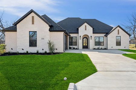 New construction Single-Family house 2156 Middlewood Cir, Granbury, TX 76049 Hampton- photo 0