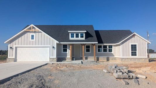 New construction Single-Family house 104 Parkhurst Drive, Boyd, TX 76023 - photo 0 0