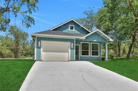 New construction Single-Family house 340 S Pine Harbour Drive, Coldspring, TX 77331 - photo 0