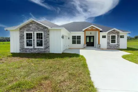 New construction Single-Family house 1 Bentley Rd, Leesburg, FL 34748 - image