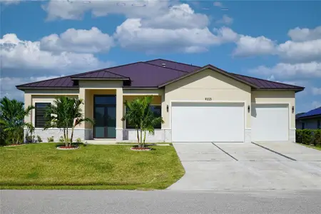 New construction Single-Family house 9222 Rosebud Cir, Port Charlotte, FL 33981 - image