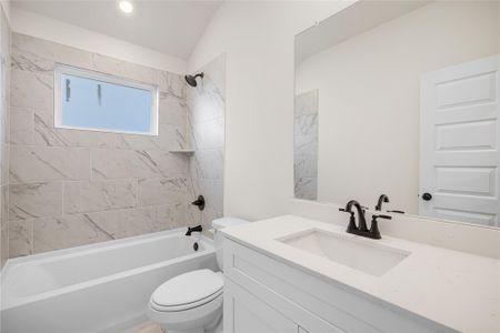 New construction Single-Family house 3222 Emerald Hills Dr, Angleton, TX 77515 - image 9