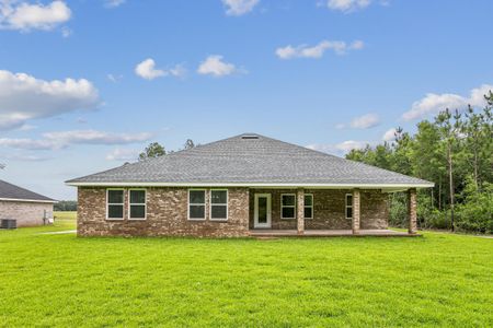 New construction Single-Family house 6629 Prosperity Ln, Milton, FL 32570 plan The Sapphire Estate - image 4