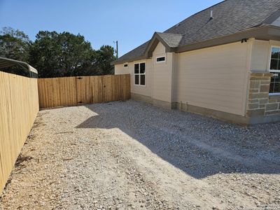 New construction Single-Family house 1746 Blueridge Drive, Canyon Lake, TX 78133 - photo 19 19