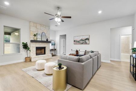 New construction Single-Family house 4000 Veal Station Rd, Weatherford, TX 76085 McKinley V- photo 12 12