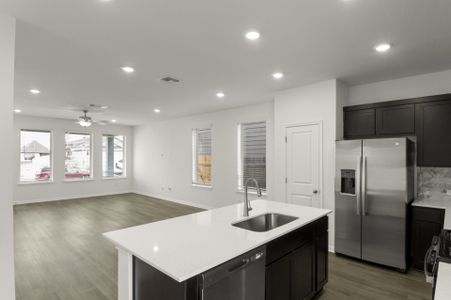 New construction Single-Family house 707 Stampede Rd, San Marcos, TX 78666 plan Elm - image 10