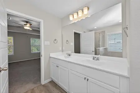 New construction Single-Family house 513 Emerald Thicket Ln, Houston, TX 77336 - image 5