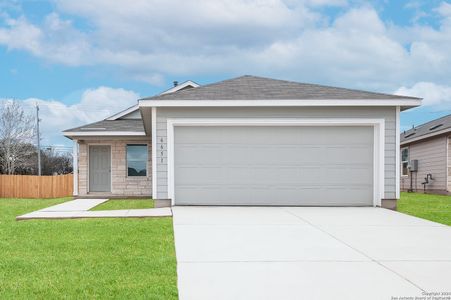 New construction Single-Family house 1703 Knoll Ridge, New Braunfels, TX 78130 Collier- photo 0