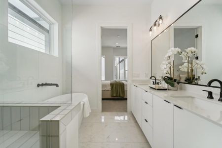 West 21st Residences by Aspen Grey Homes in Houston - image 12