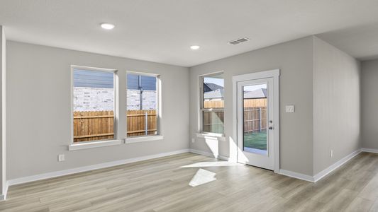 New construction Single-Family house 1632 Elle Ln, Aubrey, TX 76227 plan Sequoia II - image 18