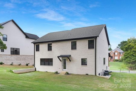 New construction Single-Family house 16325 Riverpointe Dr, Charlotte, NC 28278 - image