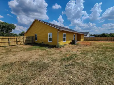 New construction Single-Family house 400 Susan Dr, Kennedale, TX 76060 - image