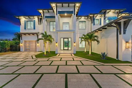 New construction Single-Family house 24 Leeward Cir, Tequesta, FL 33469 - image