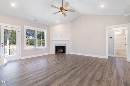 New construction Single-Family house 125 Tee Dr, Selma, NC 27576 - image 12