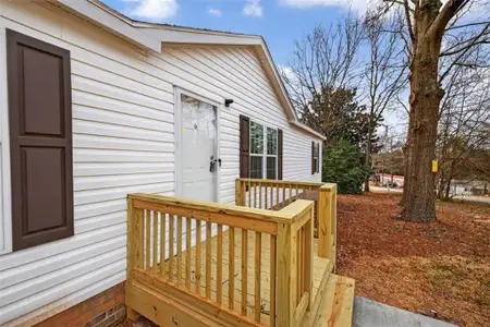 New construction Single-Family house 720 Woodland Cir, Loganville, GA 30052 - image