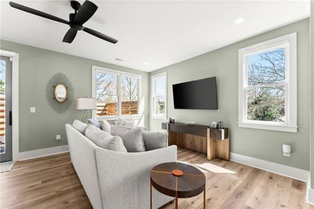 New construction Townhouse house 368 Forrest Ave, Gainesville, GA 30501 - image 15