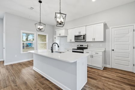 New construction Single-Family house 2802 Blackbird Ct, Crestview, FL 32536 plan Dalton - image 6