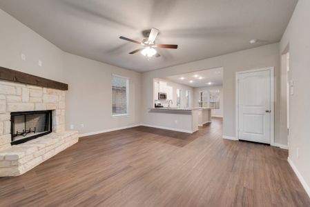 New construction Single-Family house 1311 Hickory Ct, Weatherford, TX 76086 Chisholm- photo 59 59