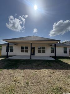 New construction Single-Family house 2000 Owens Ave, Three Rivers, TX 78071 - image 4