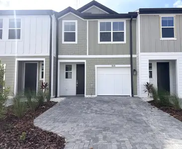 New construction Townhouse house 7678 Deer Valley Cir, Tampa, FL 33635 Palm- photo 0