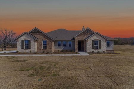 New construction Single-Family house 144 Oak Grove Wy, Springtown, TX 76082 plan Colorado II - image