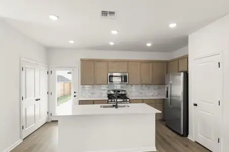 New construction Single-Family house 1632 Esplanade Pkwy, San Marcos, TX 78666 plan 2025 - image 6