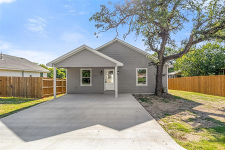 New construction Single-Family house 5704 Arkansas Trl, Granbury, TX 76048 null- photo 0
