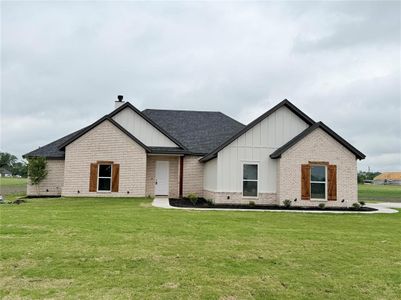 New construction Single-Family house 1013 Sabrina Ct, Weatherford, TX 76085 - image