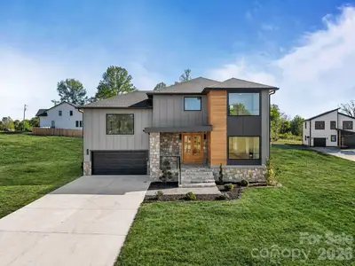 New construction Single-Family house 742 New Hope Rd, Flat Rock, NC 28731 - image