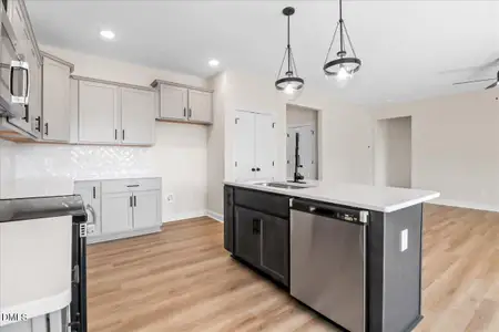 New construction Single-Family house 104 Hudson Village Dr, La Grange, NC 28551 plan Kinsey - image