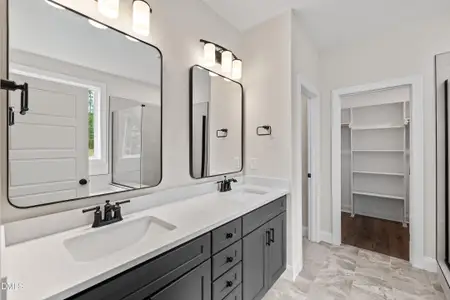 New construction Single-Family house 17 S Blue Sly Trail 51, Selma, NC 27576 - image 8