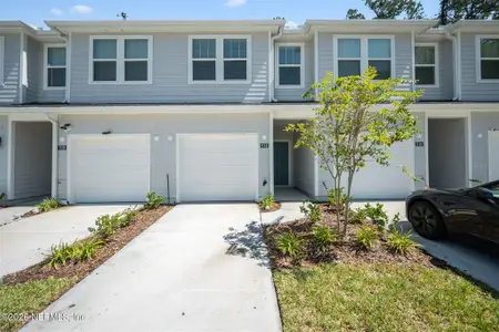 New construction Townhouse house 514 Hollylakes Dr, Orange Park, FL 32073 - image
