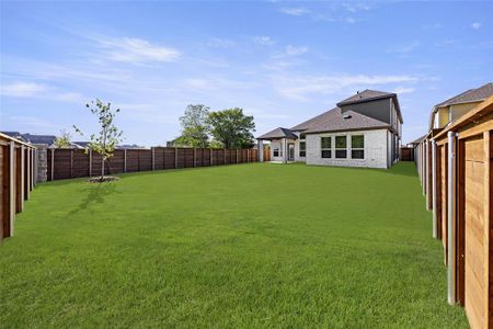 New construction Single-Family house 2008 Harmony Pine Way, Mesquite, TX 75181 Caroline 2F- photo 30 30