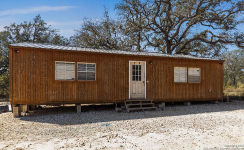 New construction Single-Family house 1304 County Rd 777, Devine, TX 78016 - image