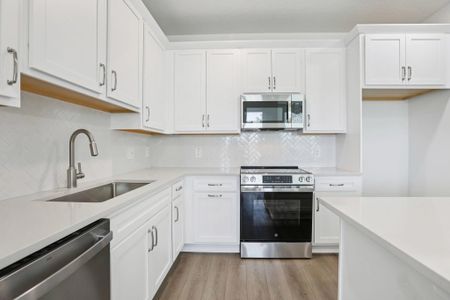 New construction Townhouse house 7588 Deer Valley Cir, Tampa, FL 33635 plan Palm - image 6