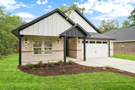 New construction Single-Family house 117 Parkside Dr, Trinidad, TX 75163 - image